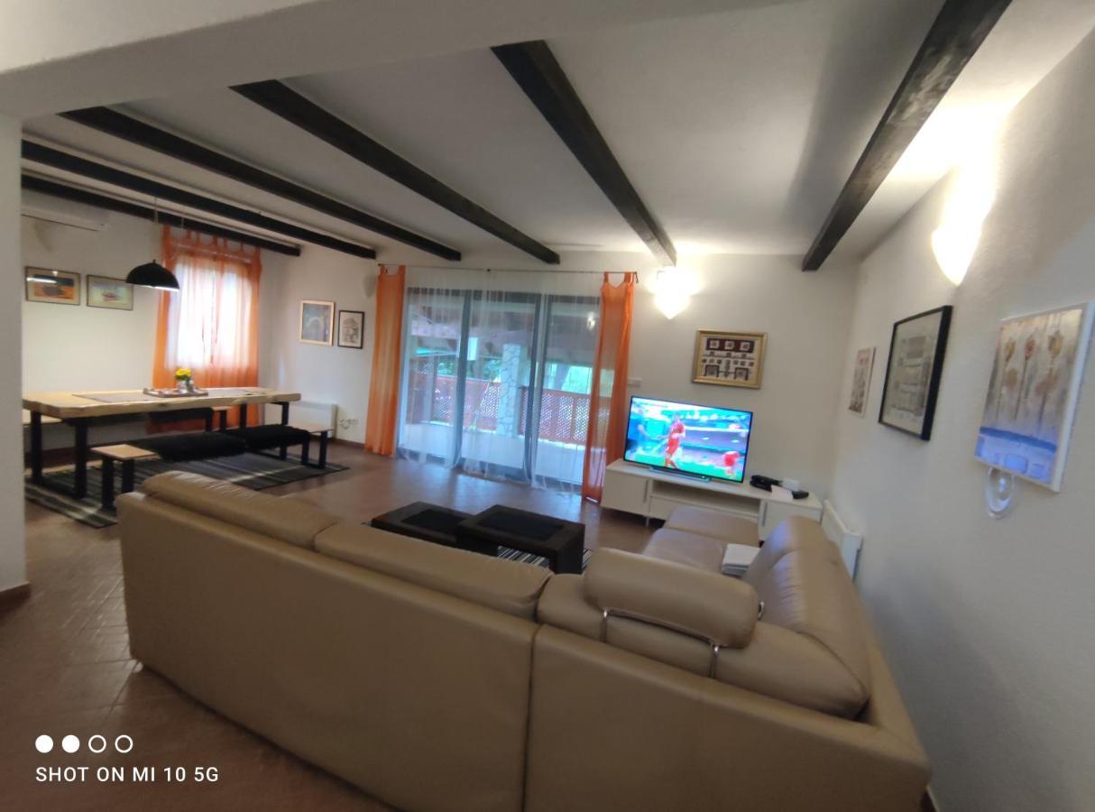Mila Holiday Home Lohovo Extérieur photo